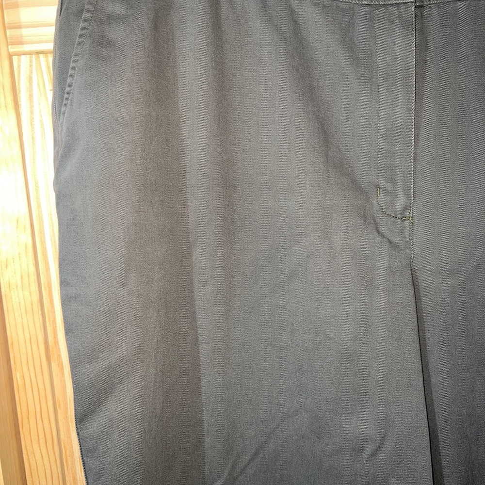 LL BEAN Olive Green Dress Chino Favorite Fit Straight Leg Size 20 Regular - Picture 2 of 11